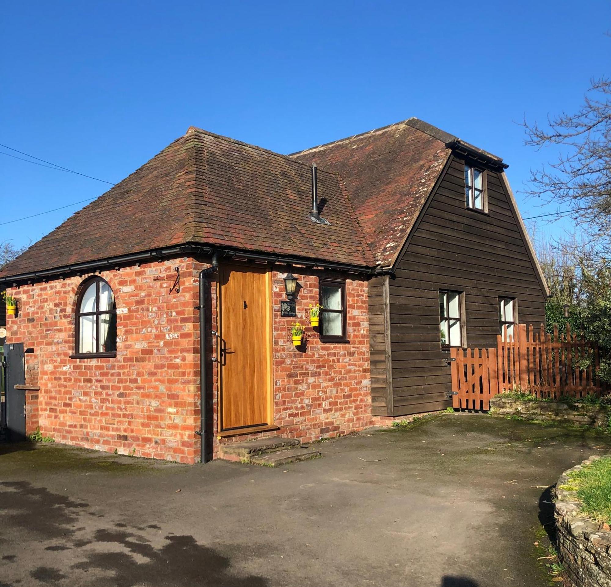 The Annexe At Walnut Tree Cottage Hope under Dinmore Exterior foto
